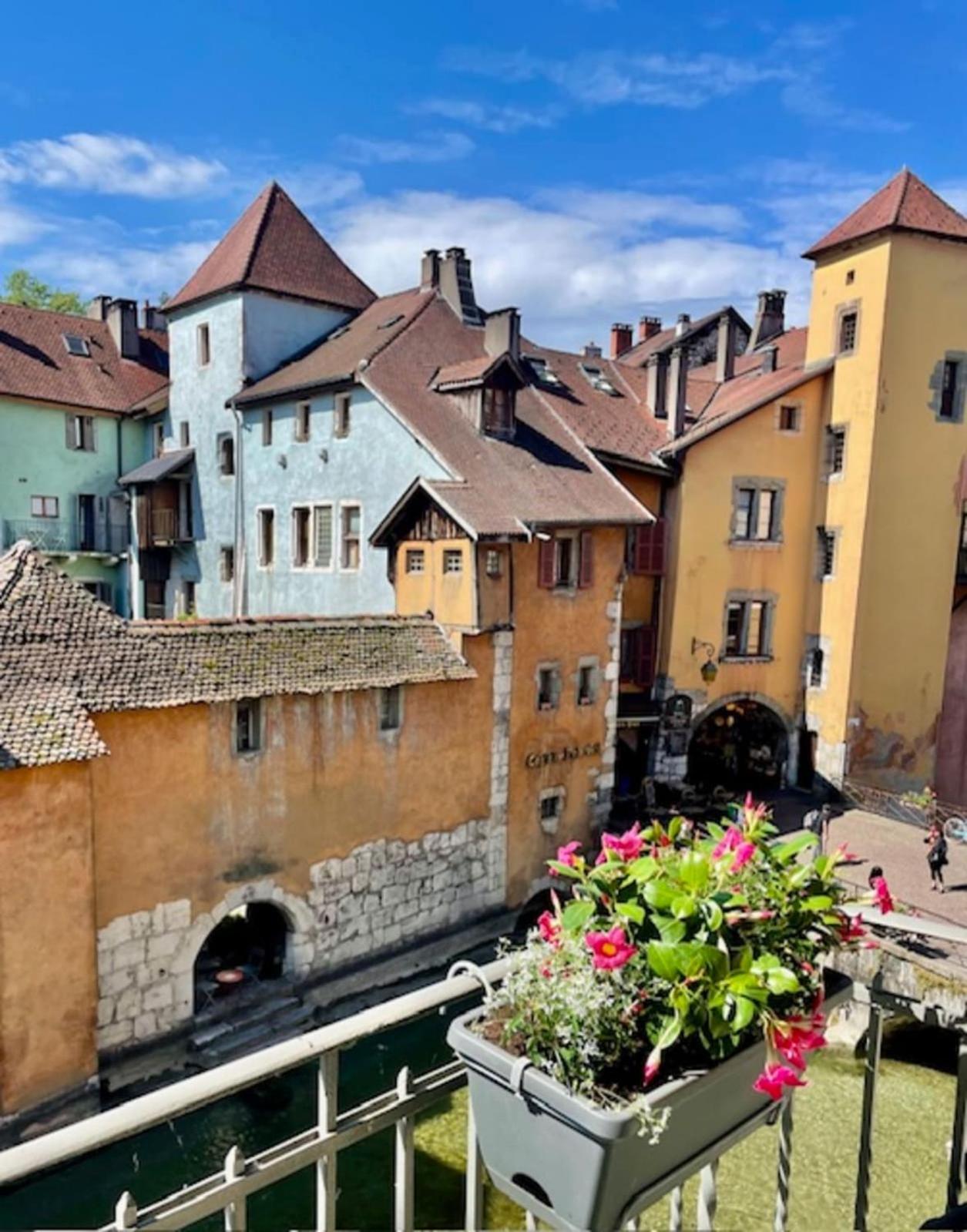 Le Canal - Nice Studio On The Venice Of The Alps Annecy Exteriör bild
